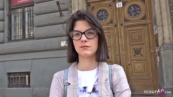 Hatalmas Sara Bellpornósztár-videók