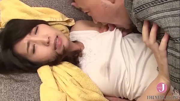 大饥渴的日本妻子身体多汁，用公公的鸡巴满足她的性欲最好的视频