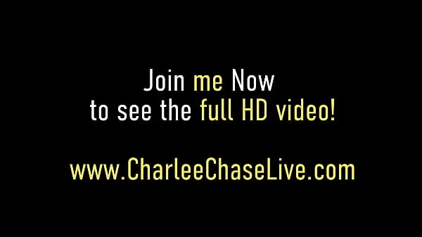 クーガーチャーリーチェイスは、ピグテール付きのプリンセスクリスタルオーキッドを初めてのダブルフェラで助けます！この年上の若いデュオミルクコックはPOVで乾きます！楽しみ！フルビデオ＆Charlee Live