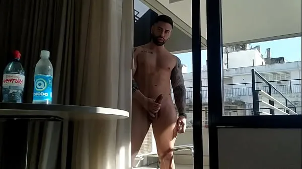 Veliki Cute Twink Spies on his Hung Stud Neighbor & Get Deeply Anal Fucked - With Alex Barcelona najboljši videoposnetki