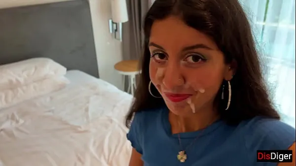 Grote Step sister lost the game and had to go outside with cum on her face - Cumwalk beste video's